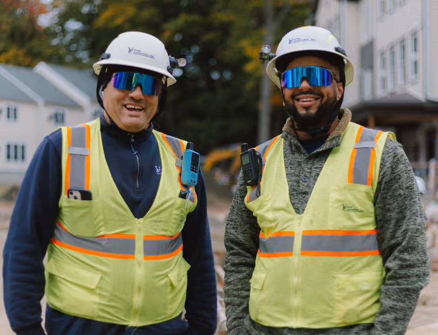 Krane field production team on active construction site